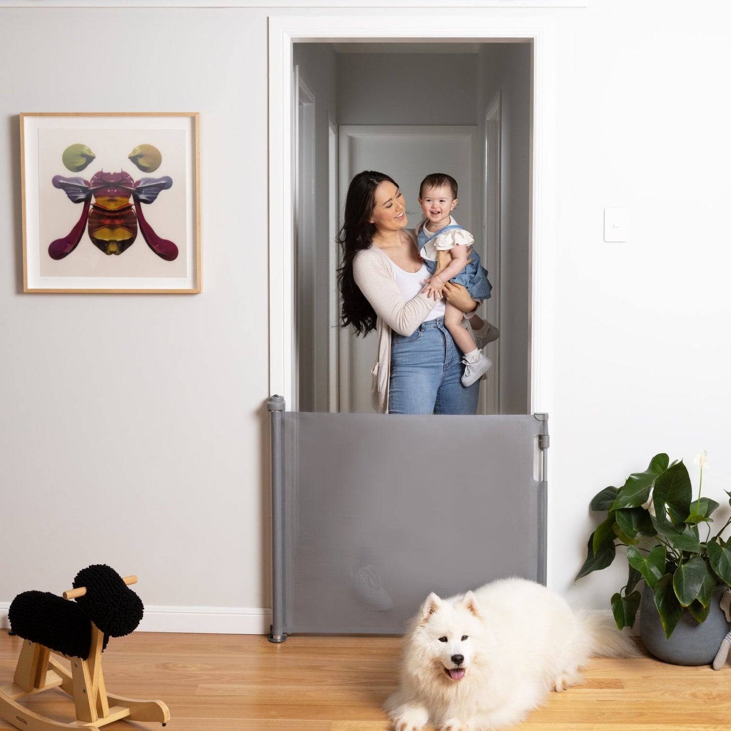 Easy Fit Retractable Baby Gate